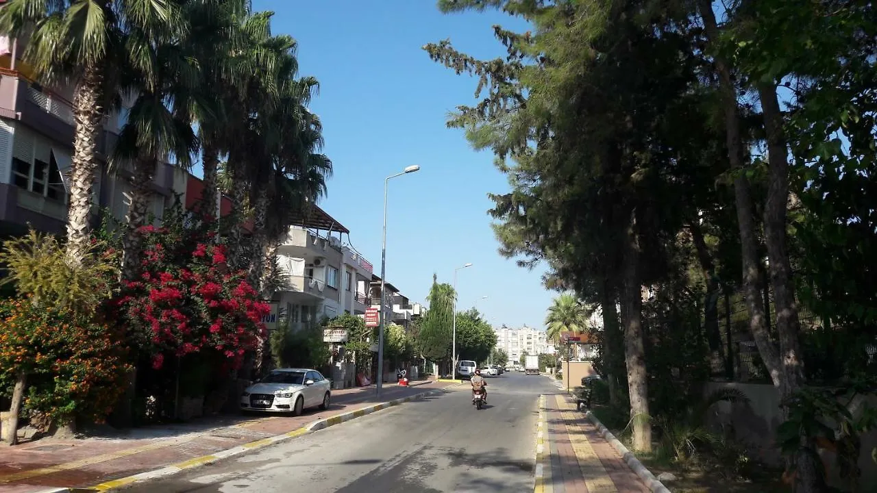Gunay Pansiyon אנטליה 2*,  טורקיה